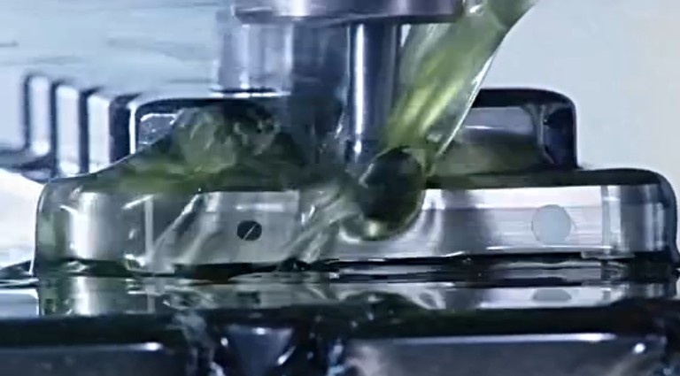 小米4、魅族MX4手機(jī)外殼加工用的是什么切削液？